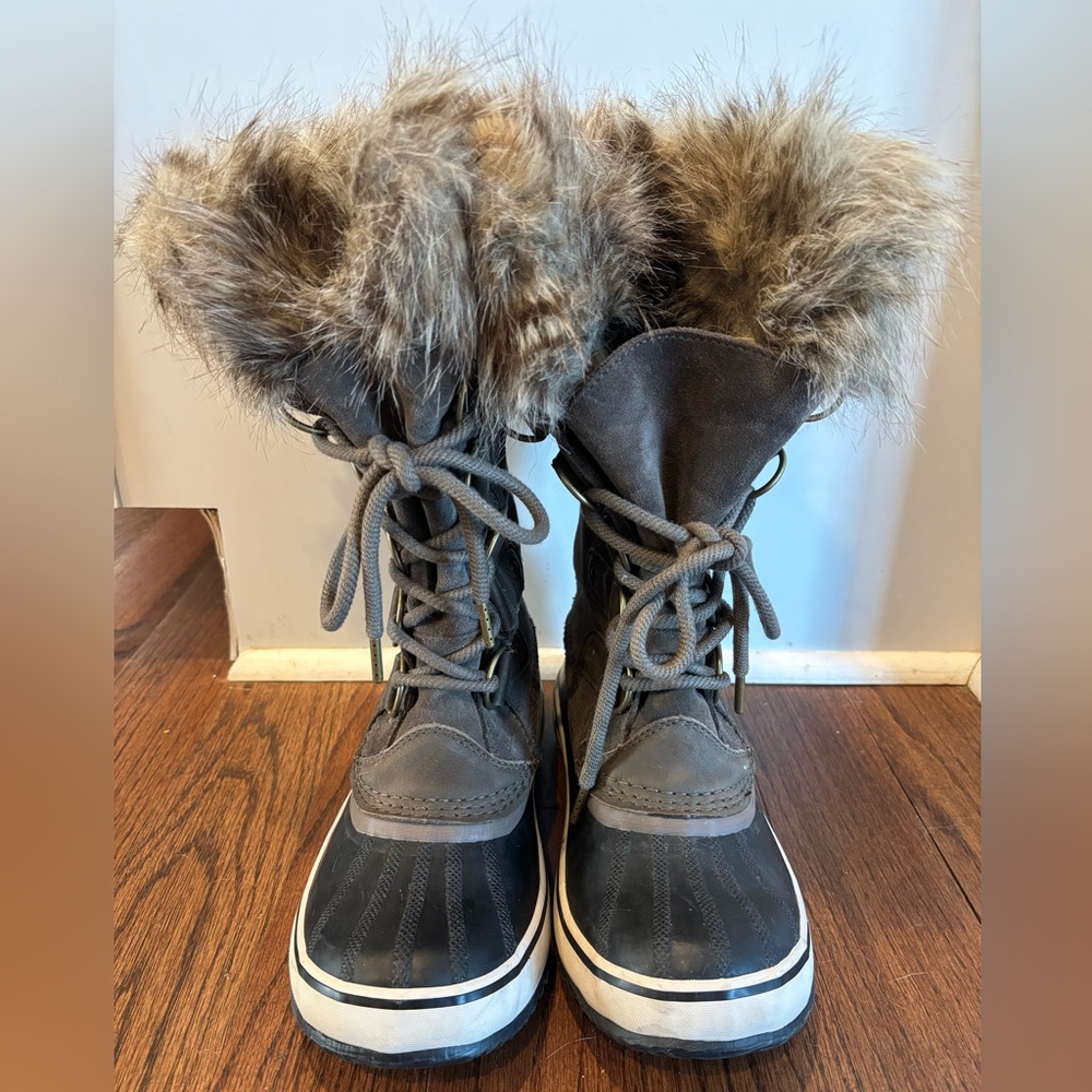 SOREL Joan of Arctic Winter Boots Faux Fur Lined Snow Boots Size 8